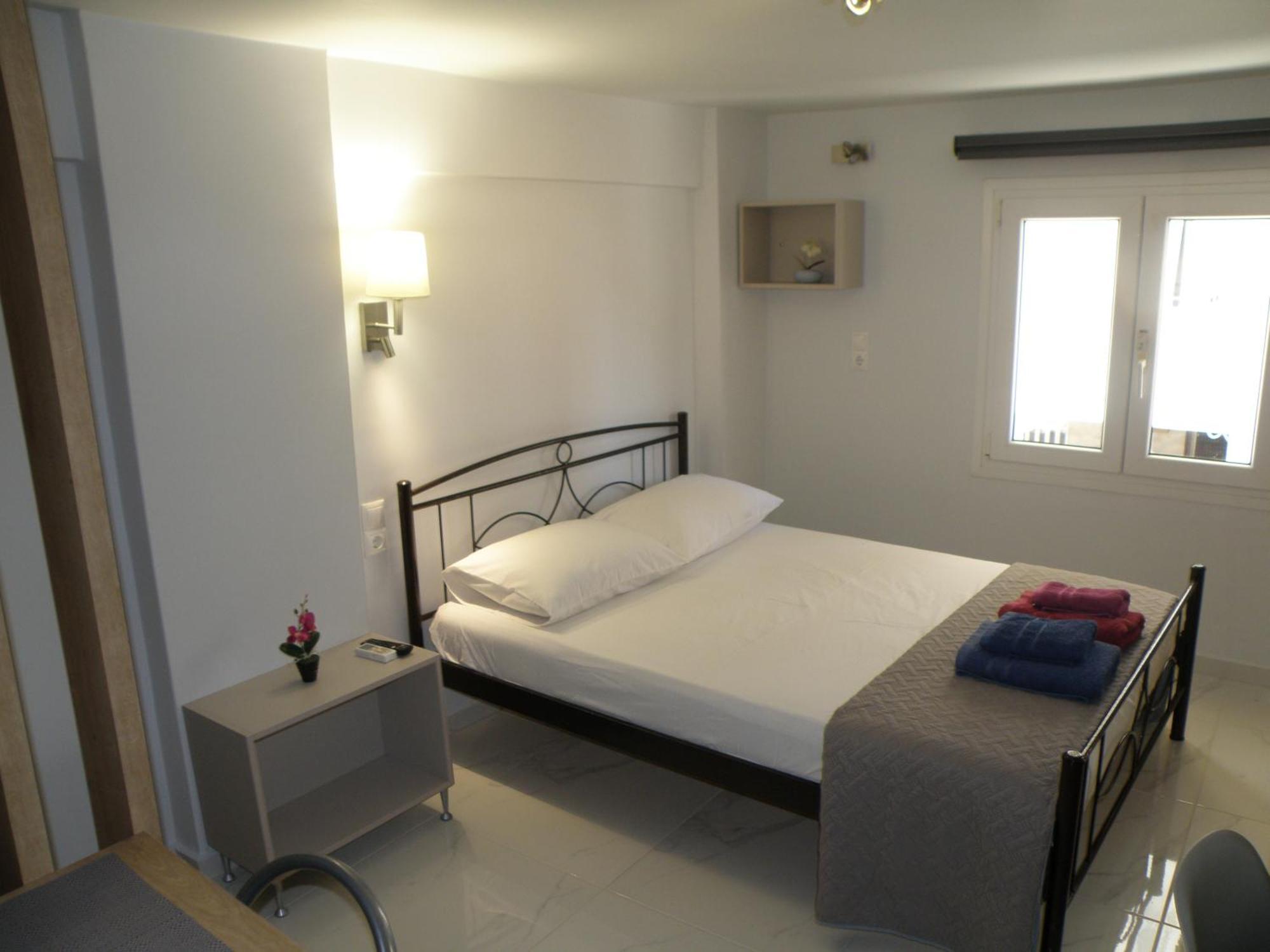 Aparthotel Talos And *